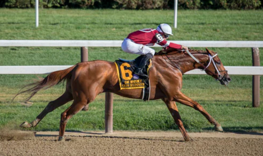 Gunite Scores in Maxfield Overnight at Churchill